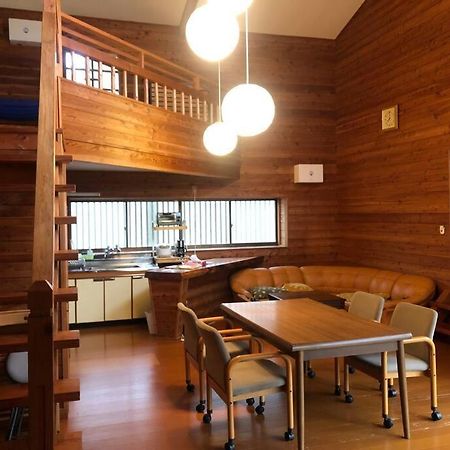 北軽井沢の貸別荘一棟貸し切り-庭とウッドデッキつき Azumaiokozan מראה חיצוני תמונה